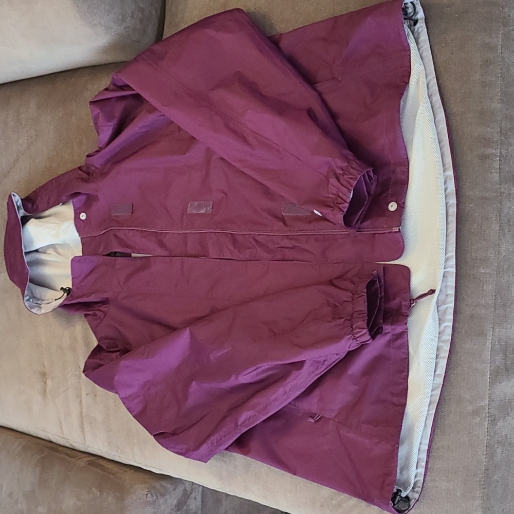 Cabelas Guidwear rain/wind jacket